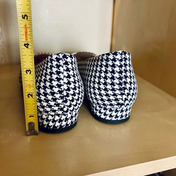 C. Paravano Houndstooth Flats with Buckle Pointed Toe size 42 (US 11) - Picture 5 of 9